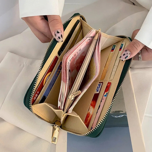 Playing Card Pattern Wallet In Black - Picture 8 of 9